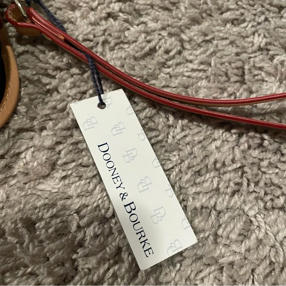 Dooney & Bourke black and Tan Wristlet - Picture 3 of 6